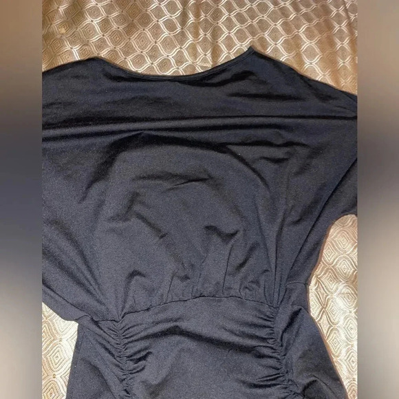 SHORT SLEEVE OFF THE SHOULDER RUCHED SKIRT BODYCON DRESS SIZE M BLACK - Picture 4 of 12